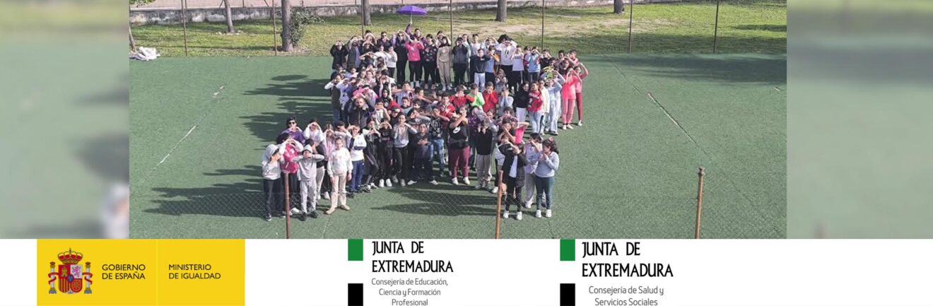 25N: capoeira contra la violencia hacia la mujer en el CEIP Gonzalo Encabo de Extremadura