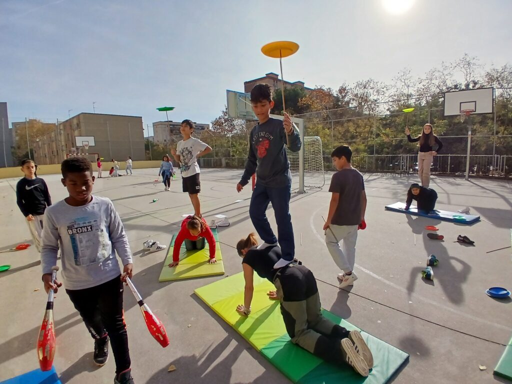 CatEMarinadaCircoResumen (6)