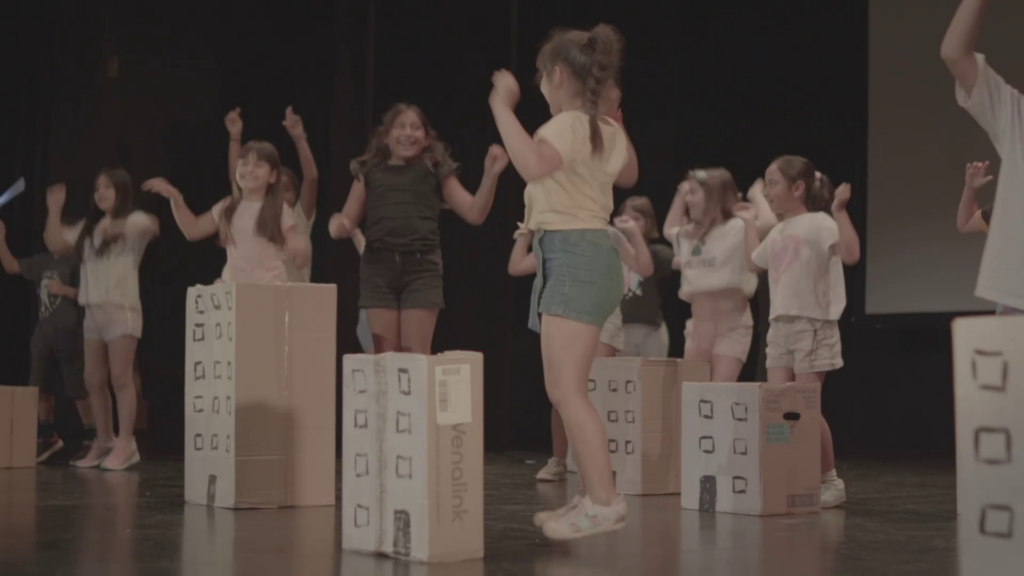 CatNouBarrisDiaMUS-E (2)